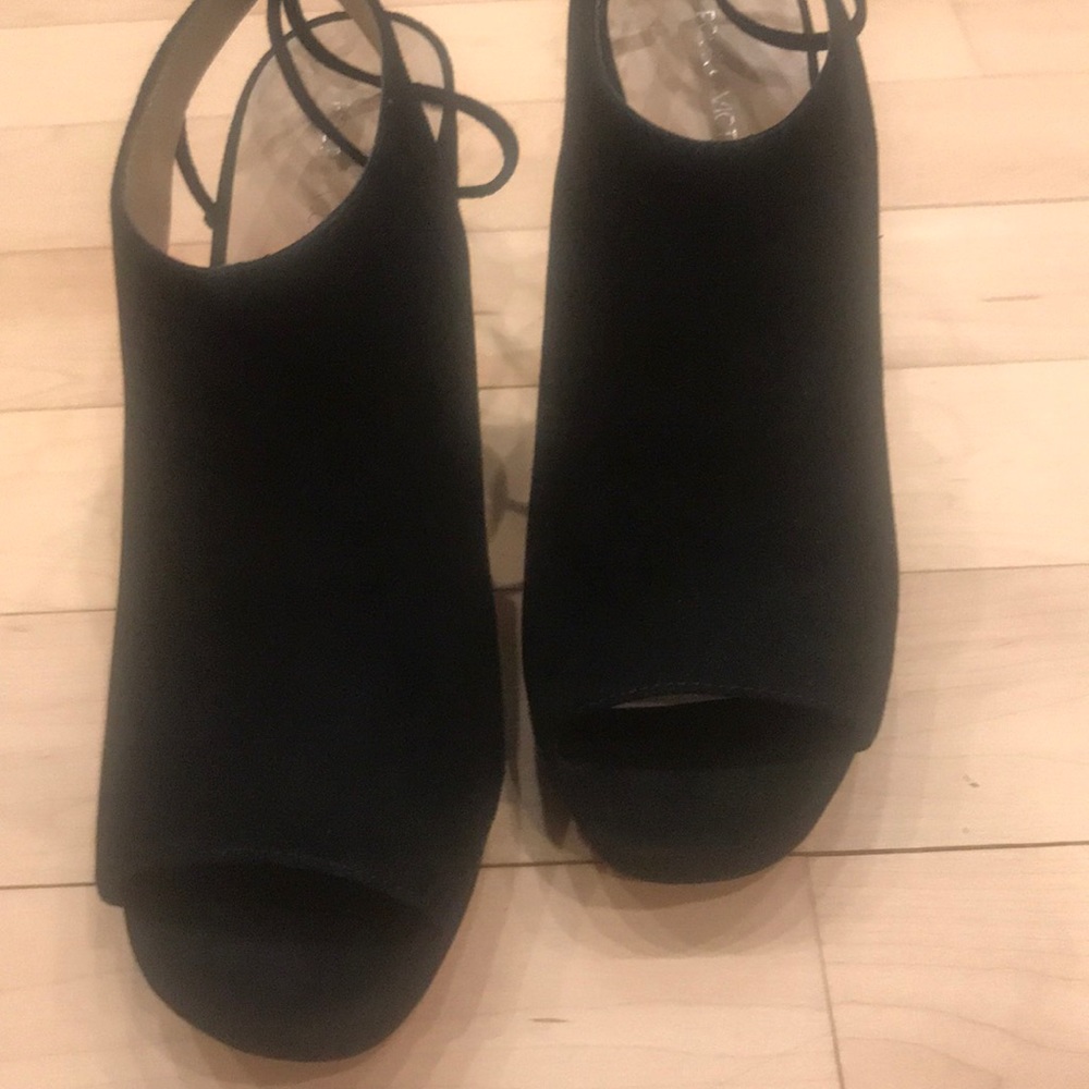 Pour La Victoire black suede platform sandals - Picture 6 of 6